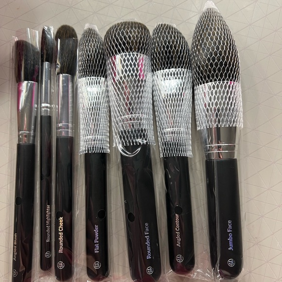 BH COSMETICS FACE ESSENTIALS BRUSH SET - Picture 1 of 5
